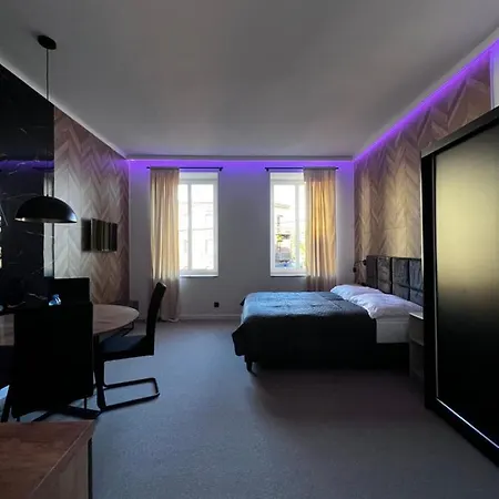 Apartment Gamler By Letrent Zyrardow